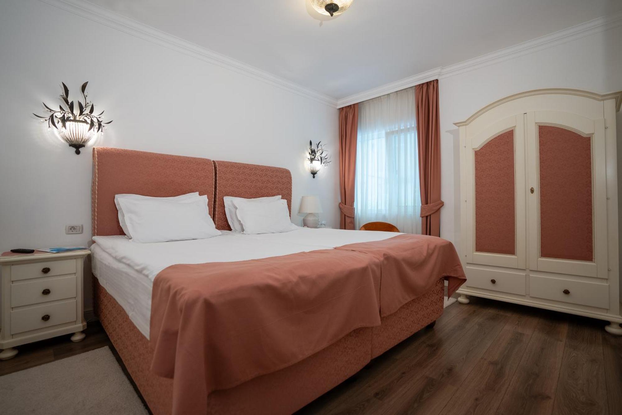 Excelsior Boutique Hotel Sinaia Luaran gambar